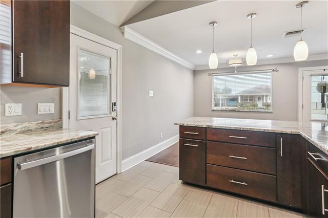 2425 Charles Drive Chalmette, LA 70043 - Photo 9 of 22