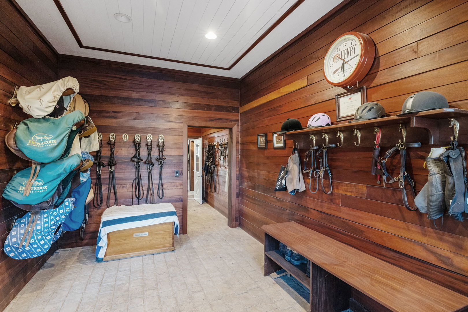 5021 Minkler Road Yorkville, IL 60560 - Photo 81 of 92 a view of a room with gym equipment