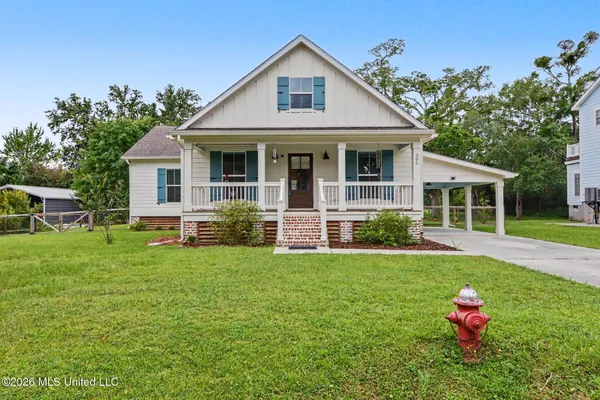 $549,000 | 305 Hoffman Lane, Waveland, MS 39576