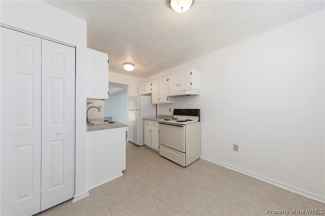 2 Roffman Place Newport News, VA 23602 - Photo 4 of 26 Gallery Image 4