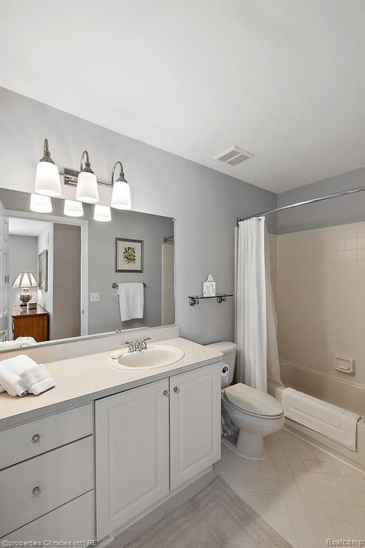 2262 Preserve Lane Rochester Hills, MI 48309 - Photo 44 of 67 Gallery Image 44