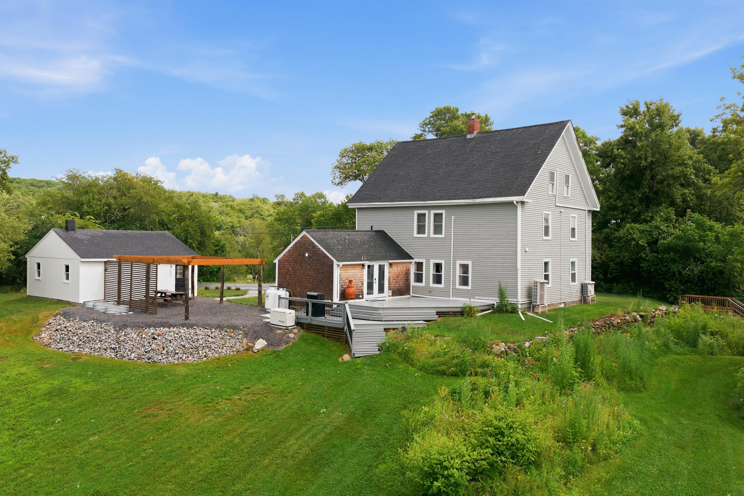 279 Middle Road Union, ME 04862 - Photo 3 of 48 37_279 Middle Rd 07_16_MorneauStudios_Pr