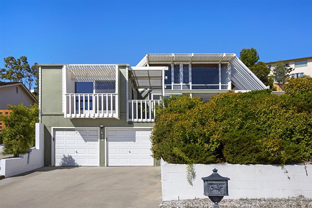 926 La Jolla Rancho Road La Jolla, CA 92037 - Photo 2 of 25