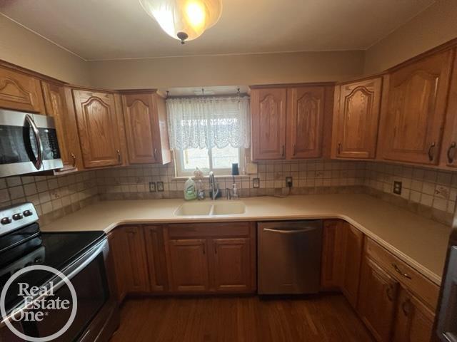 48085 Fuller Road New Baltimore, MI 48051 - Photo 20 of 48 50099819-19.JPG