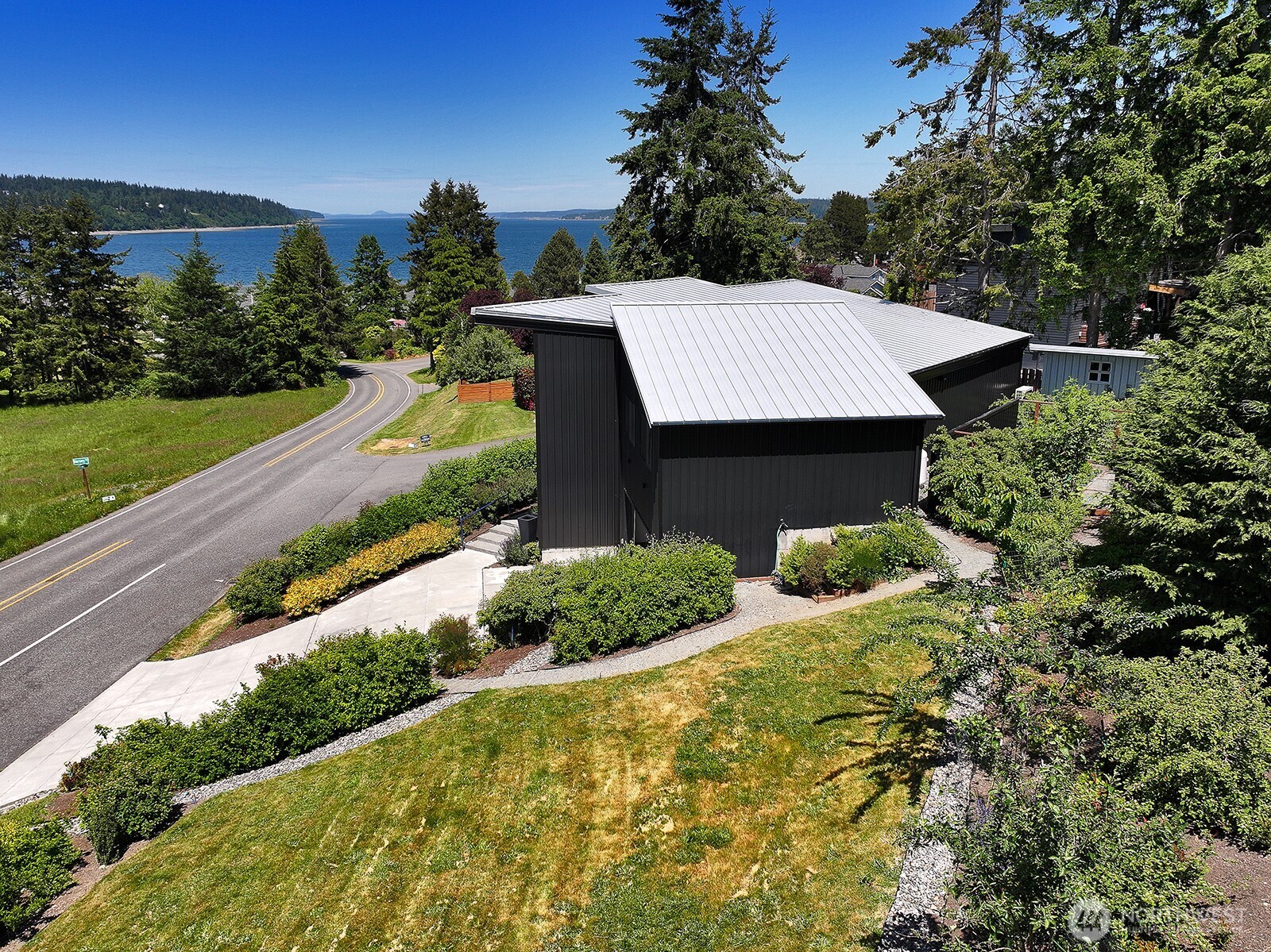 1649 Stewart Road Freeland, WA 98249 - Photo 2 of 40
