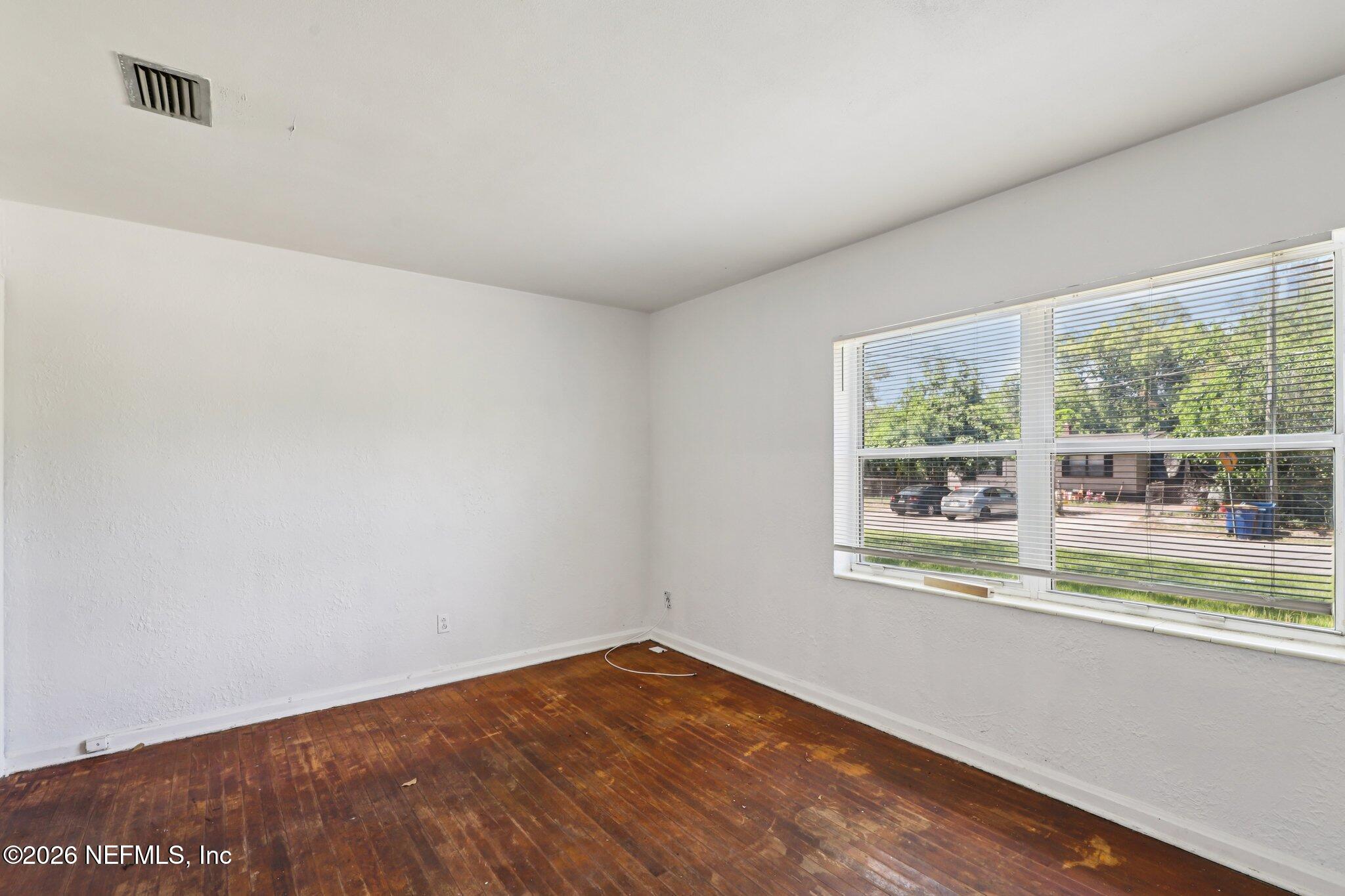 7859 Denham Road West Jacksonville, FL 32208 - Photo 8 of 24 Family Room