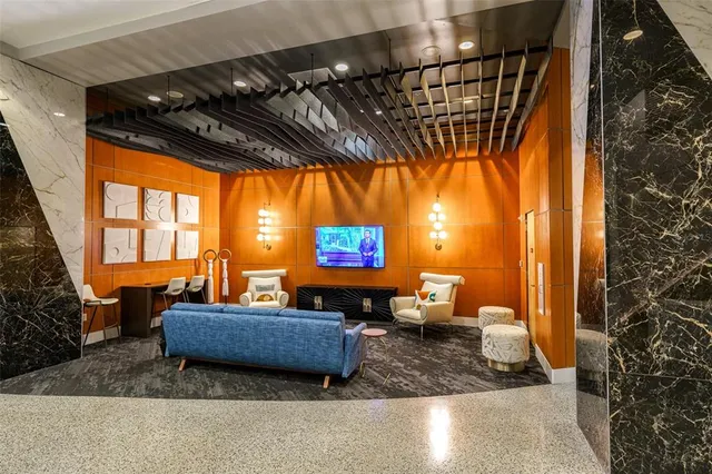 a view of multiple house with a backyard