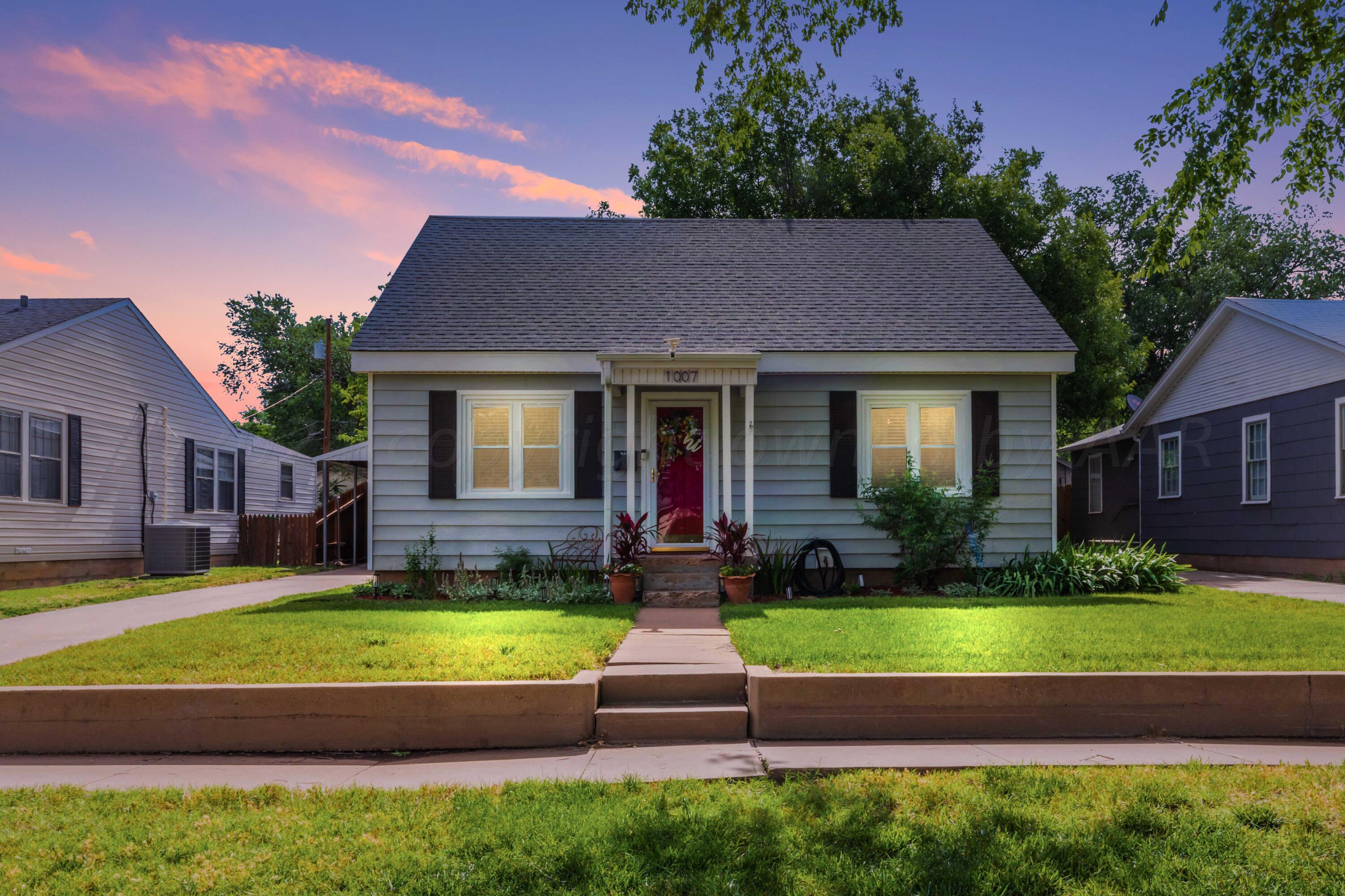 1007 South Alabama Street Amarillo, TX 79102 - Photo 53 of 55 a house with garden in front of it