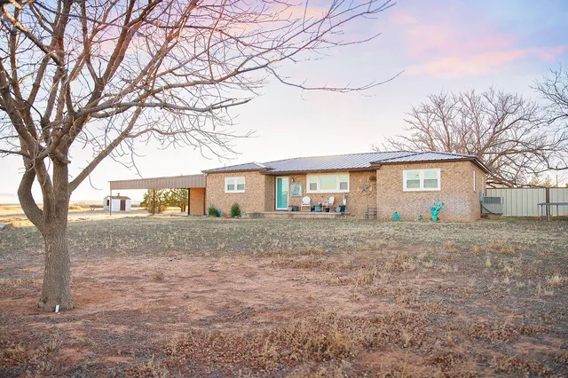$375,000 | 2888 County Road 245, Denver City, TX 79323