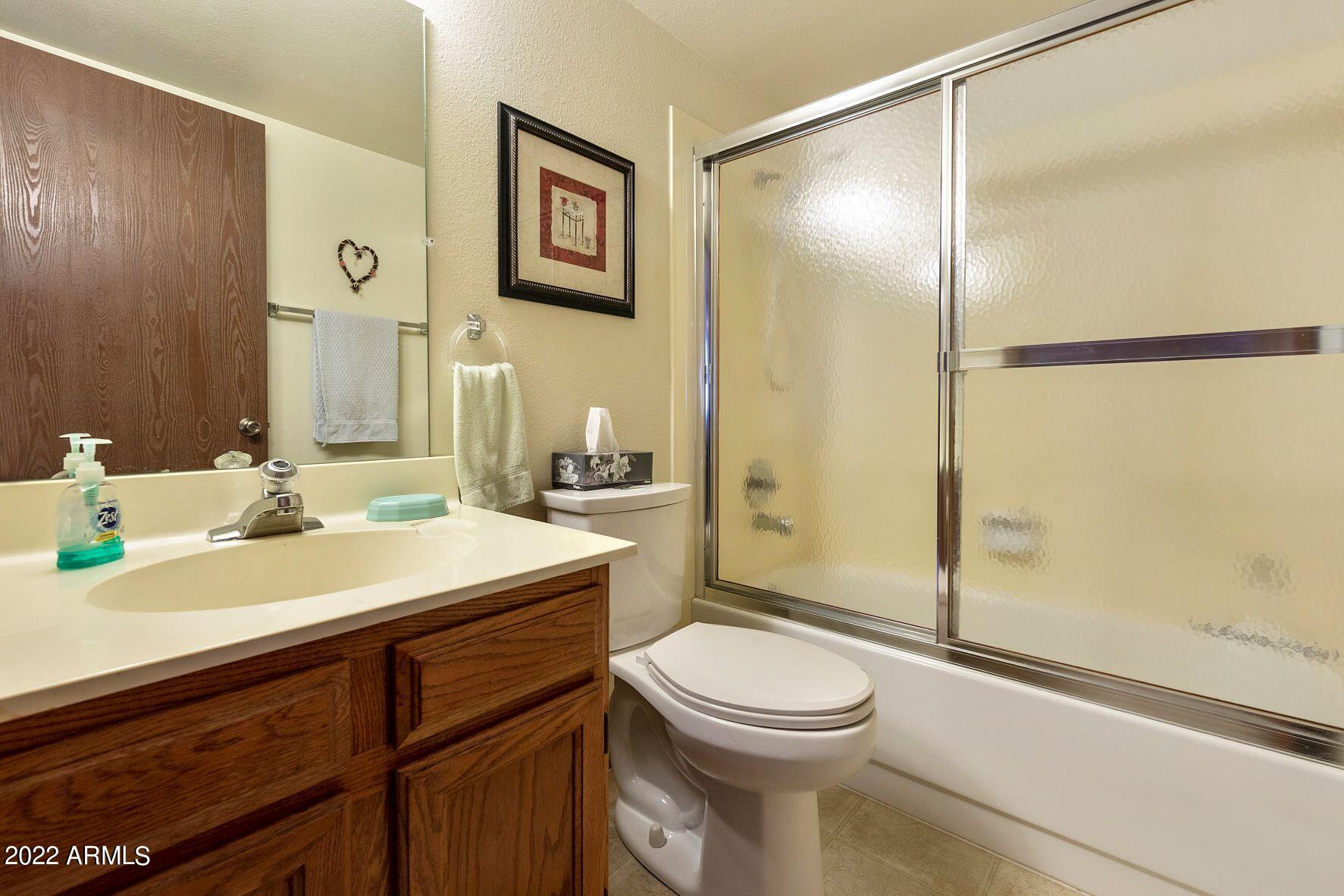 131 North Higley Road, Unit 13 Mesa, AZ 85205 - Photo 22 of 35 13 Hall Full Bath