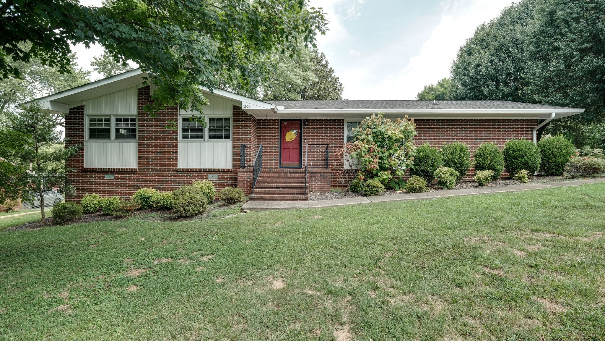 205 Jackson Heights Road Columbia, TN 38401 - Photo 1 of 34 Gallery Image 1