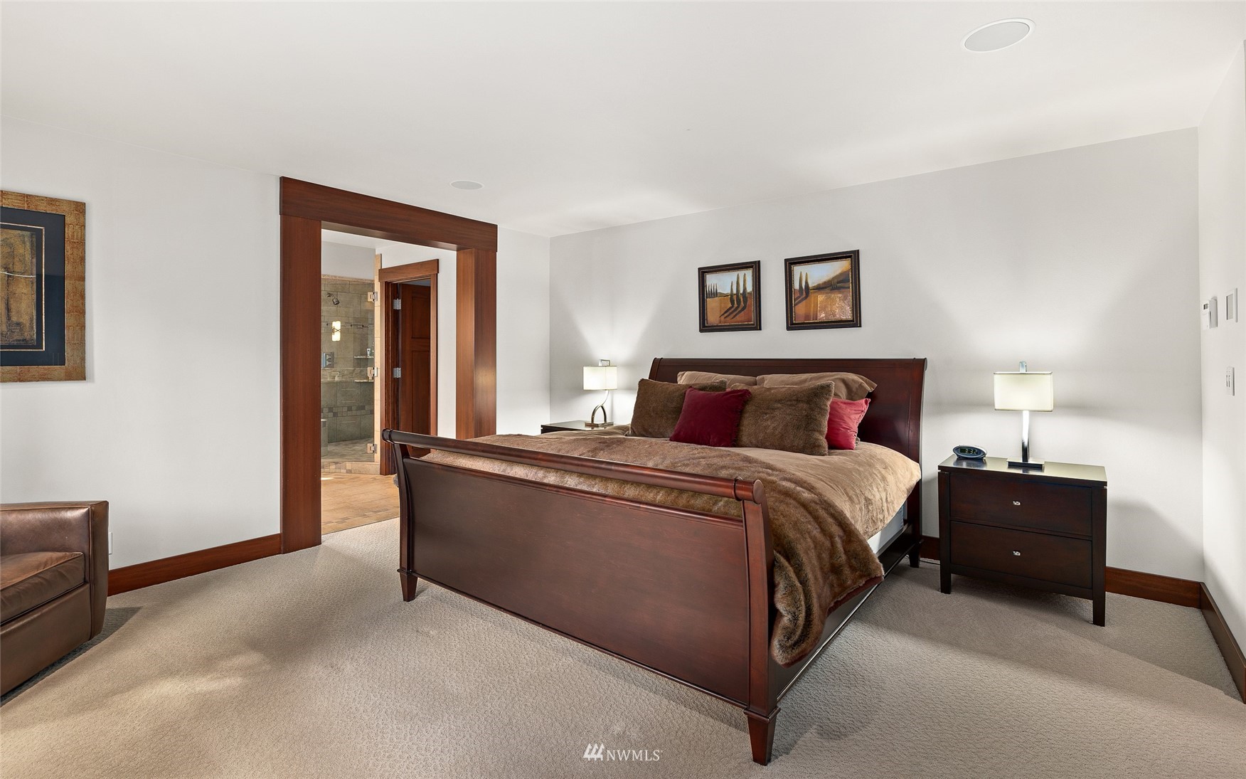 691 Kachess River Road Easton, WA 98925 - Photo 27 of 40 a bedroom with a bed and a night stand