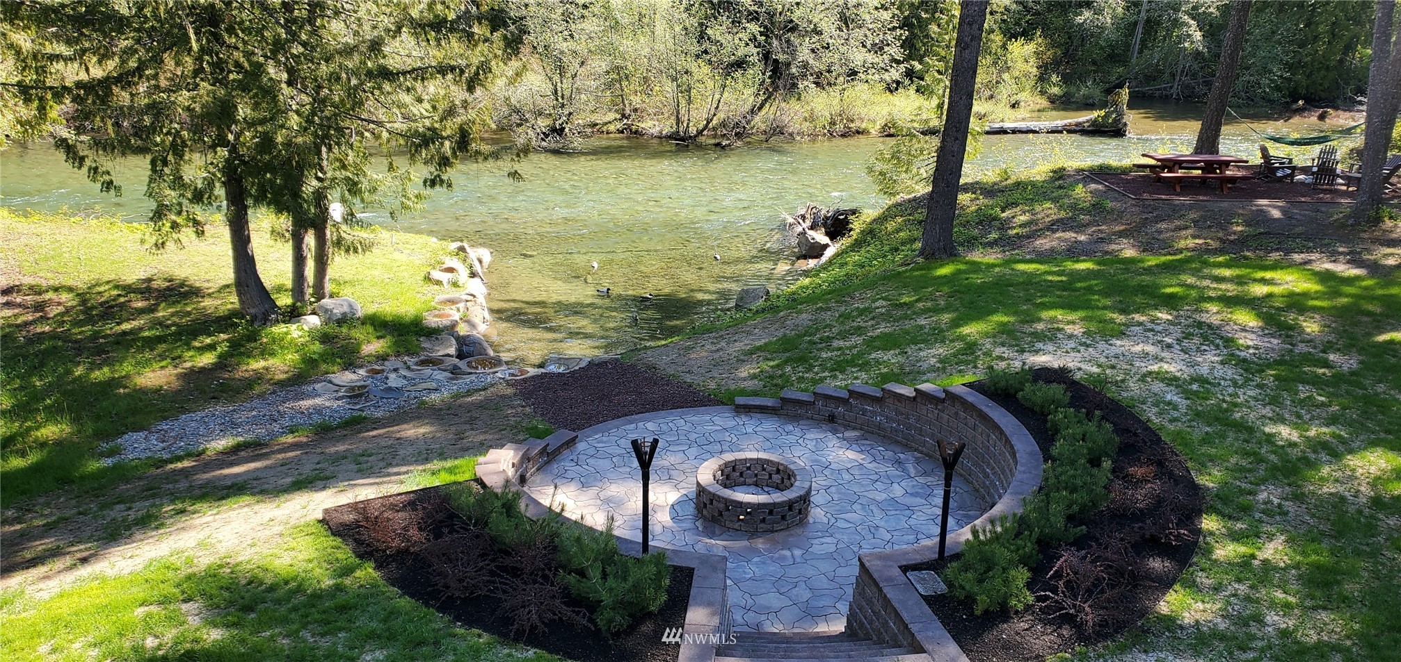 691 Kachess River Road Easton, WA 98925 - Photo 7 of 40 an aerial view of a trees with swimming pool