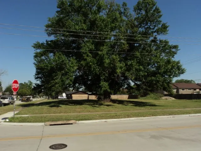 $757,000 | 10227 Emnora Lane, Houston, TX 77043