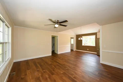 $359,900 | 120 Whippoorwill Lane, Bethpage, TN 37022