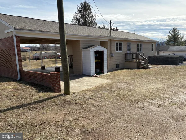 $229,000 | 2621 Franklin Pike, Petersburg, WV 26847