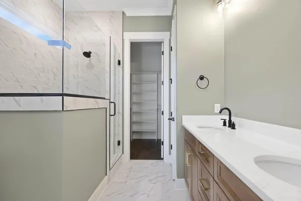 $750,000 | 8112 Sir Oliphant Way, Unit LOT #32, Ooltewah, TN 37363