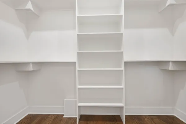 $750,000 | 8112 Sir Oliphant Way, Unit LOT #32, Ooltewah, TN 37363