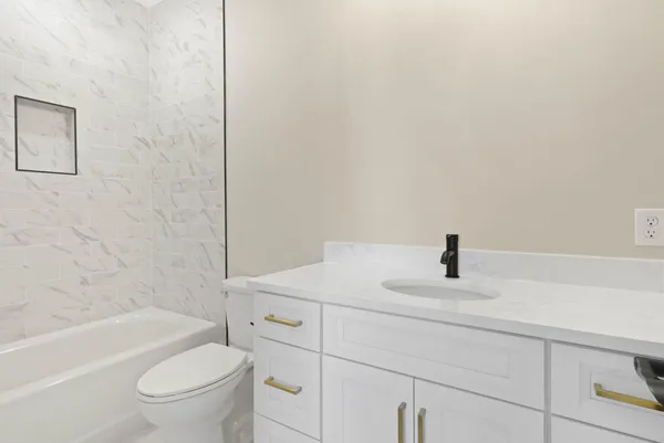 $750,000 | 8112 Sir Oliphant Way, Unit LOT #32, Ooltewah, TN 37363