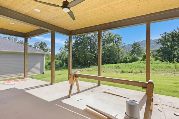 $750,000 | 8112 Sir Oliphant Way, Unit LOT #32, Ooltewah, TN 37363