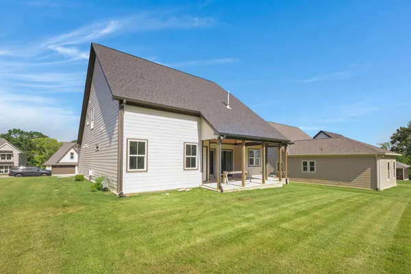 $750,000 | 8112 Sir Oliphant Way, Unit LOT #32, Ooltewah, TN 37363