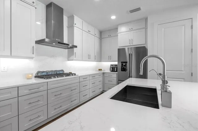 $2,950 | 18791 Dayspring Place, Venice, FL 34293