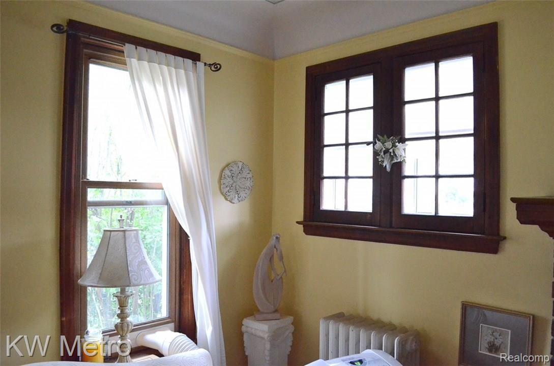 1608 Cambridge Road Berkley, MI 48072 - Photo 7 of 16 DSC_5153 - Copy.jpg