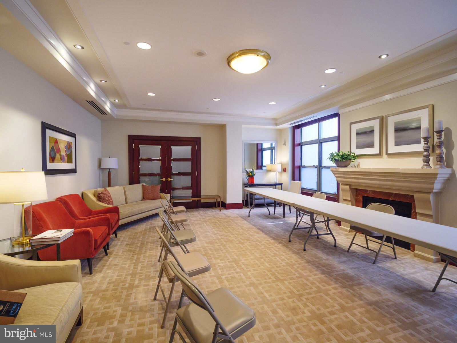 2425 L Street Northwest, Unit 628 Washington, DC 20037 - Photo 25 of 27 Community Room