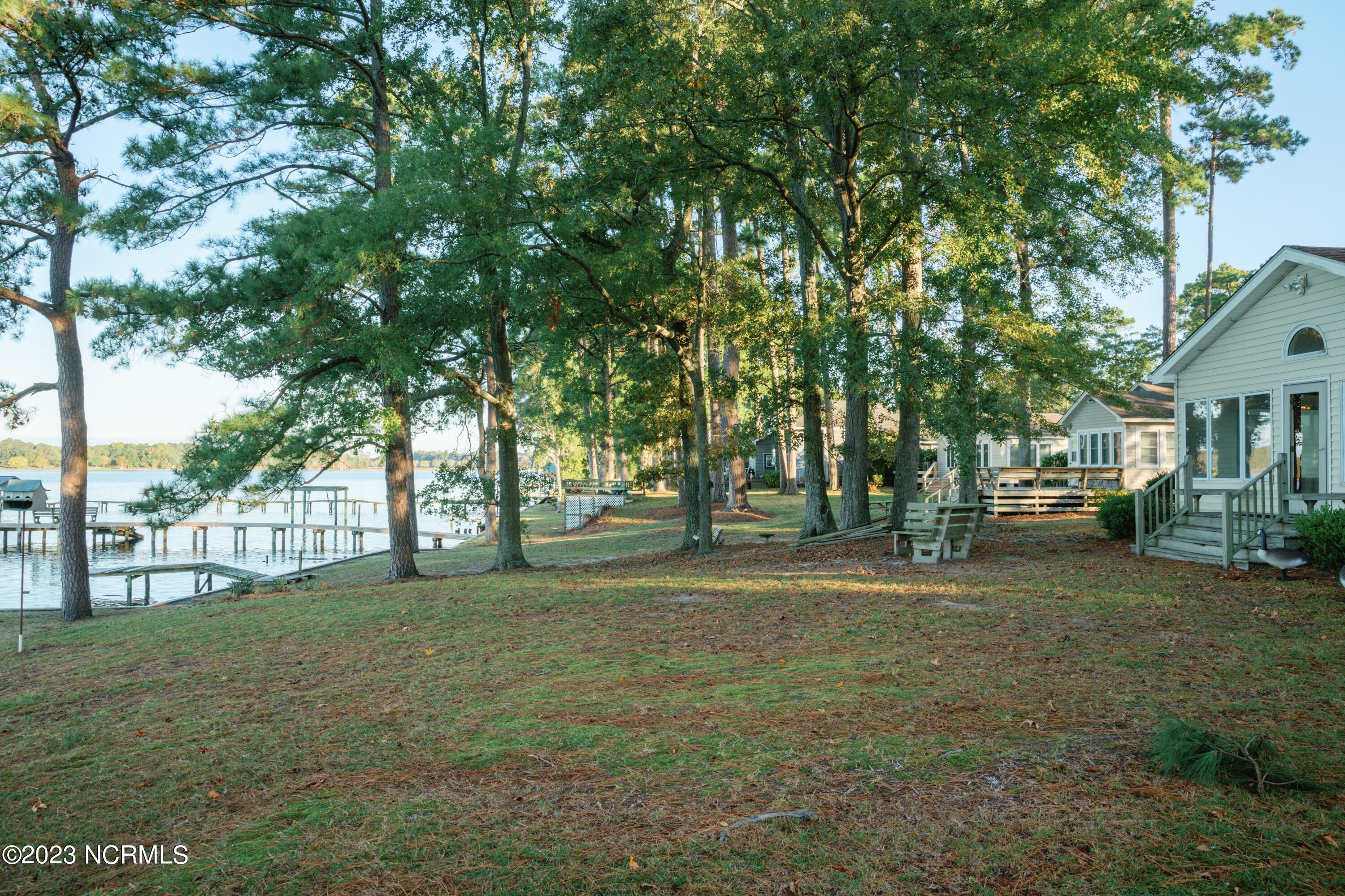 2437 Bayview Road Bath, NC 27808 - Photo 4 of 26 2437Bayview-Danielle-Flake-Photography--