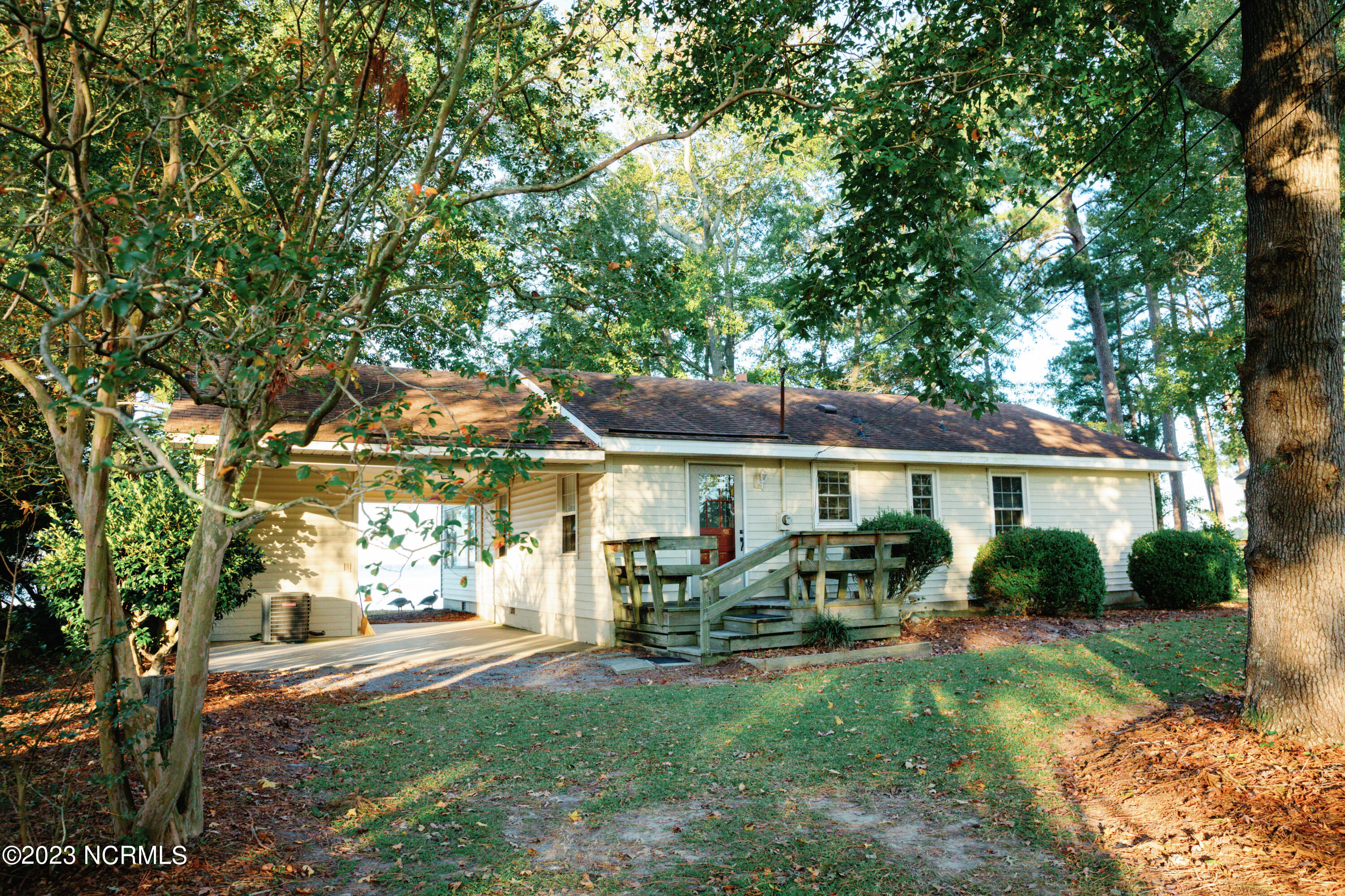 2437 Bayview Road Bath, NC 27808 - Photo 9 of 26 2437Bayview-Danielle-Flake-Photography-4