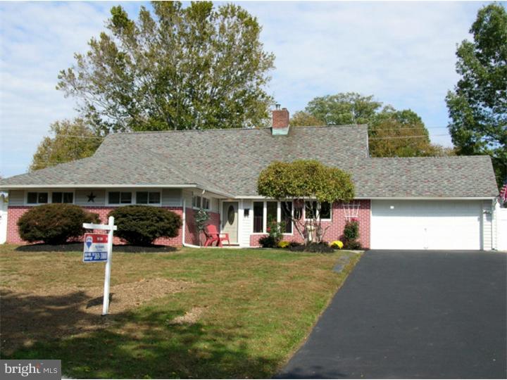 11 Rose Apple Road Levittown, PA 19056 - Photo 1 of 25 Front Yard