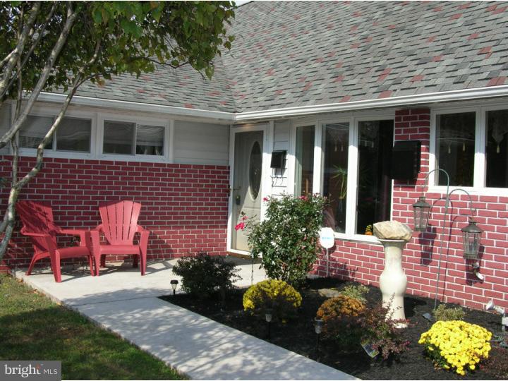 11 Rose Apple Road Levittown, PA 19056 - Photo 2 of 25 Front Yard