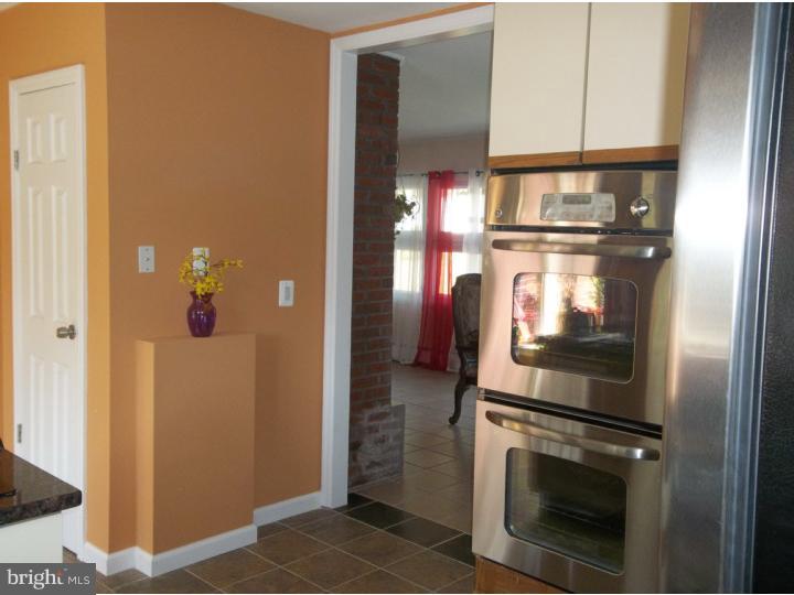11 Rose Apple Road Levittown, PA 19056 - Photo 7 of 25 Kitchen