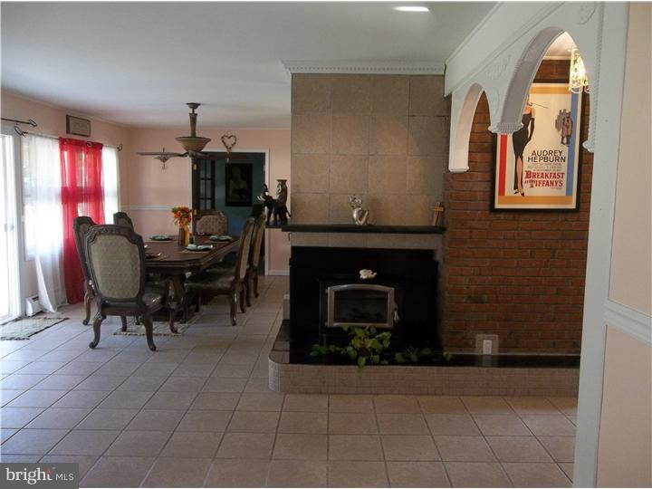 11 Rose Apple Road Levittown, PA 19056 - Photo 9 of 25 View