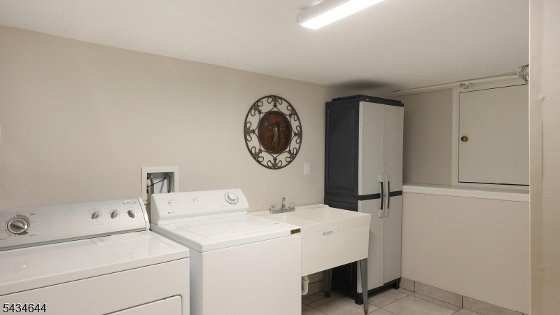 405 Martin Road Union, NJ 07083 - Photo 31 of 41