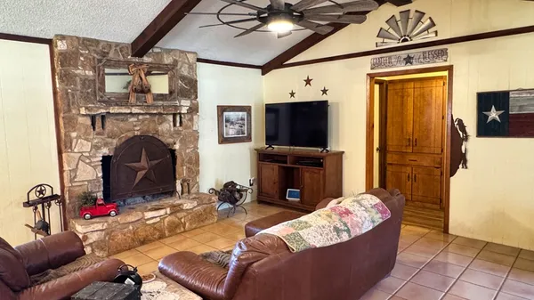 $404,000 | 112 Deerfield Drive West, Ingram, TX 78025