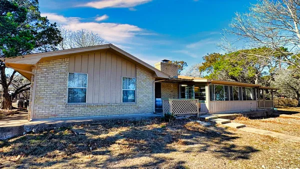 $404,000 | 112 Deerfield Drive West, Ingram, TX 78025