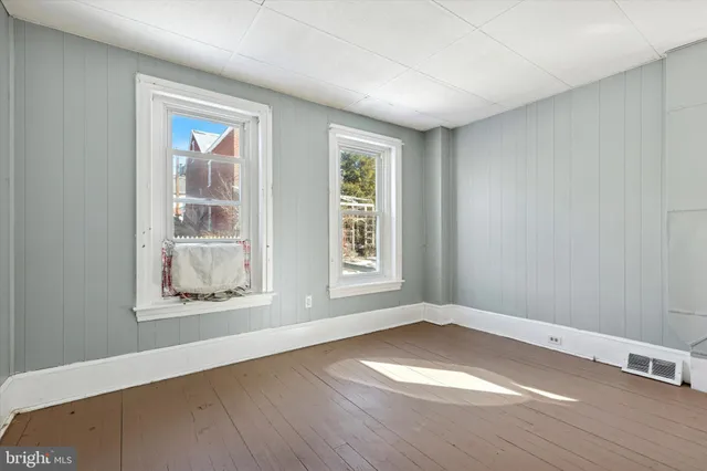 $165,000 | 24 East 5th Street, Pottstown, PA 19464