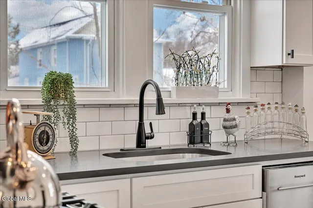 $262,000 | 902 7th Avenue, Troy, NY 12182