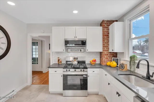 $262,000 | 902 7th Avenue, Troy, NY 12182