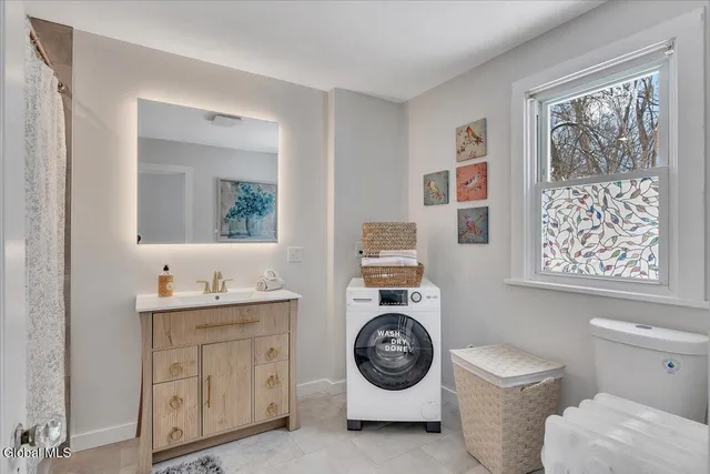 $262,000 | 902 7th Avenue, Troy, NY 12182