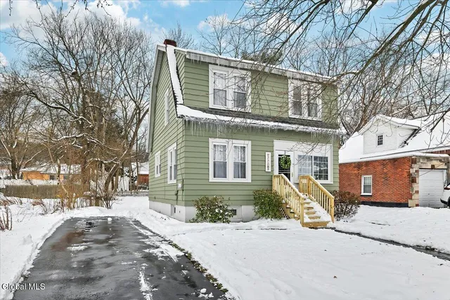 $262,000 | 902 7th Avenue, Troy, NY 12182