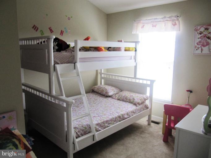 20964 Rootstown Terrace Ashburn, VA 20147 - Photo 5 of 9 Bedroom