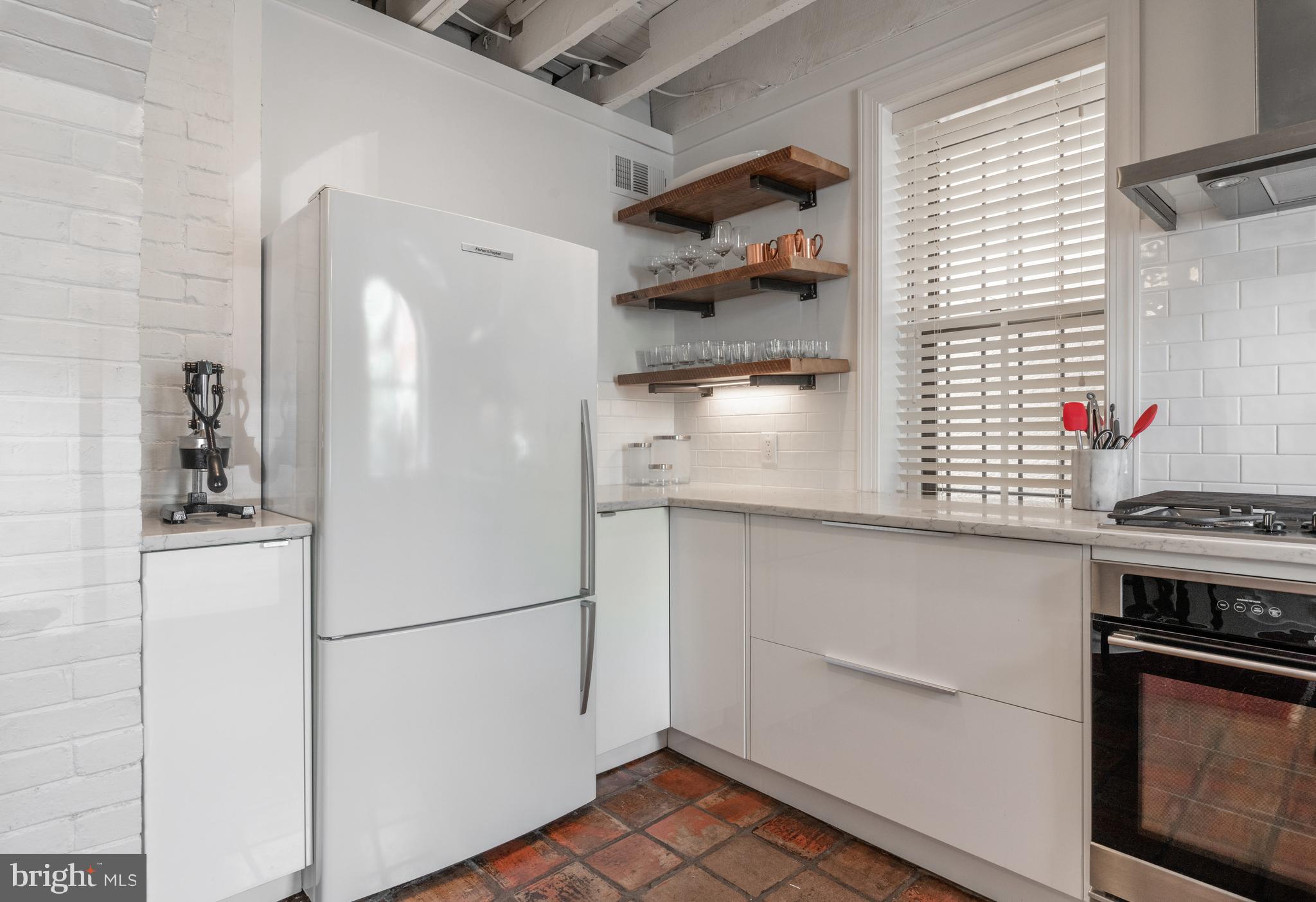 252 10th Street Northeast Washington, DC 20002 - Photo 18 of 37 Renovated kitchen