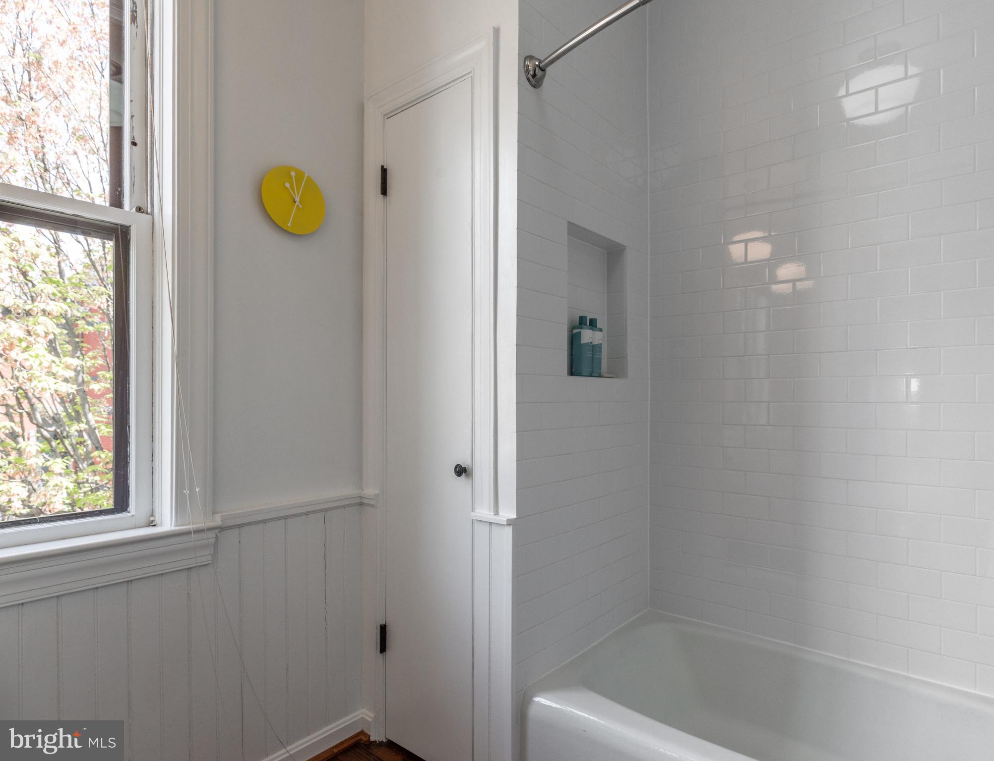 252 10th Street Northeast Washington, DC 20002 - Photo 31 of 37 Upper level full bath