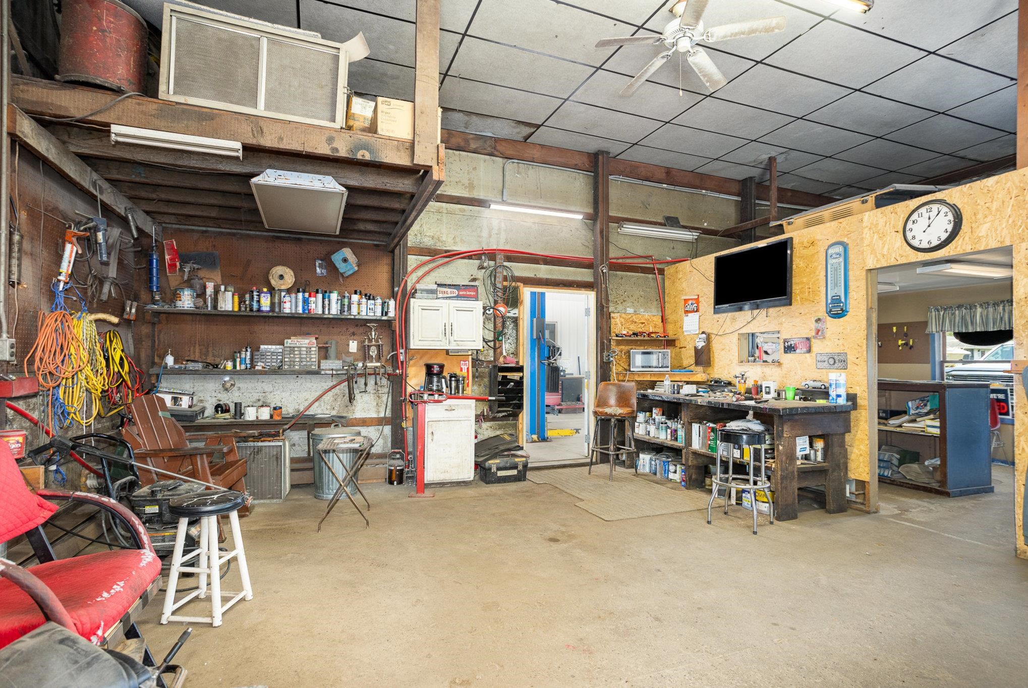 3322 Old Kawkawlin Road Bay City, MI 48706 - Photo 13 of 38