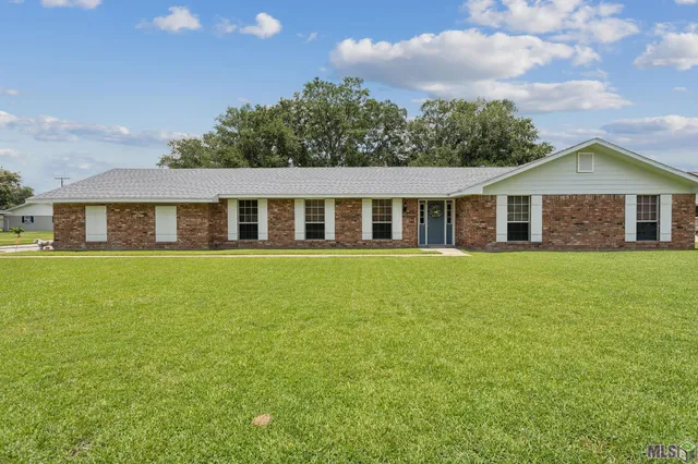 $250,000 | 1611 North Sherman Street, Jennings, LA 70546