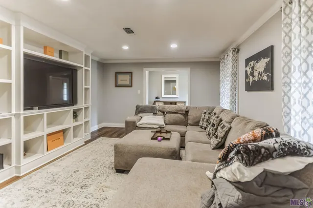 $250,000 | 1611 North Sherman Street, Jennings, LA 70546