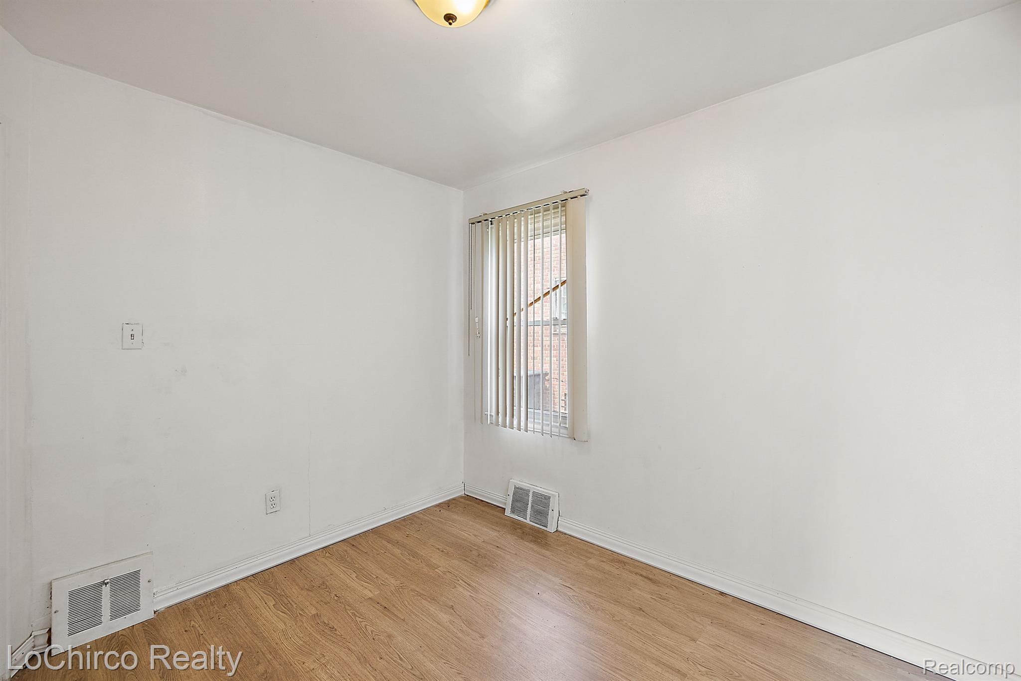 17664 Evergreen Road Detroit, MI 48219 - Photo 23 of 43 Gallery Image 23