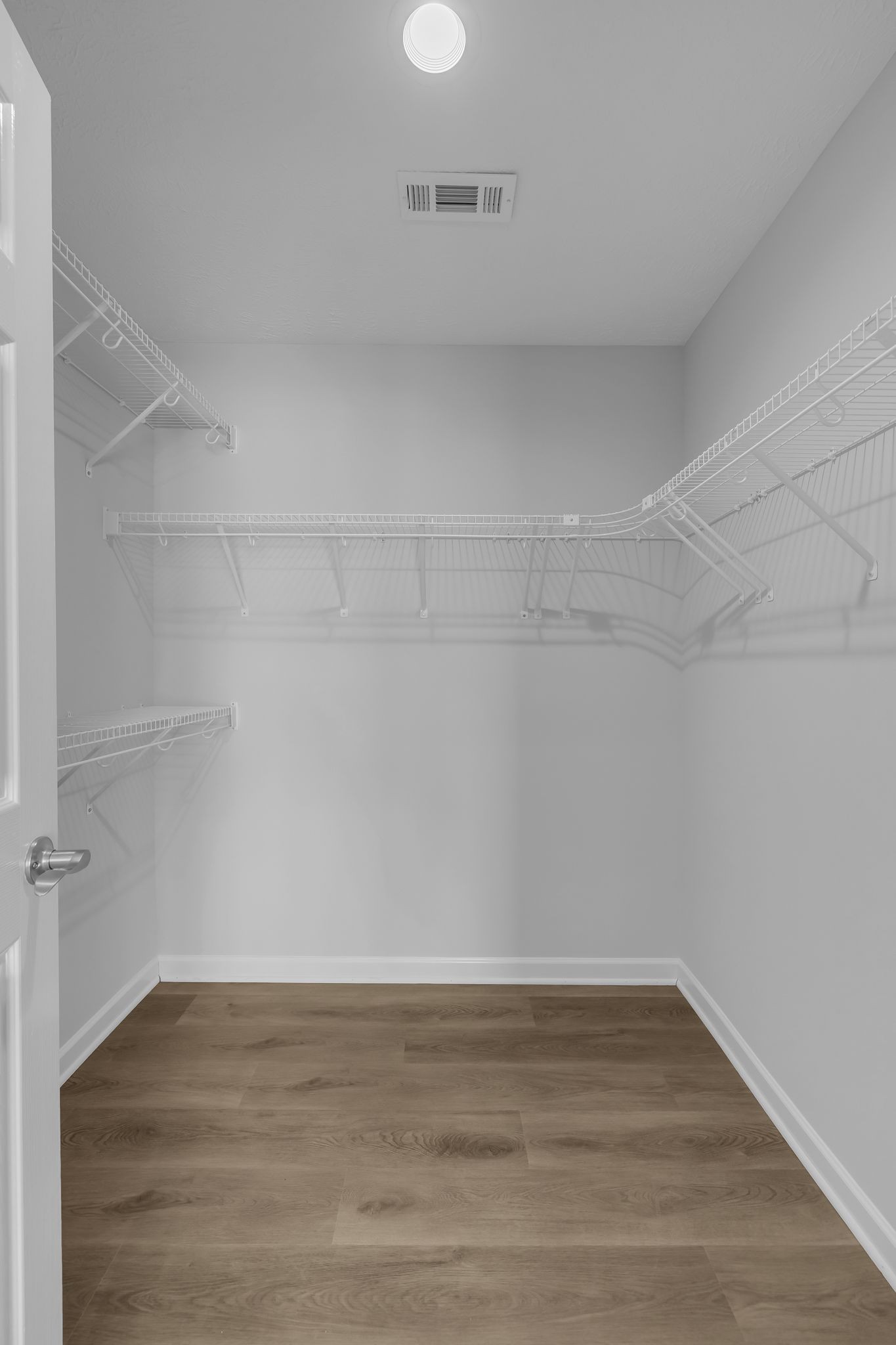 638 Summitville Road Manchester, TN 37355 - Photo 19 of 33 a view of an empty room